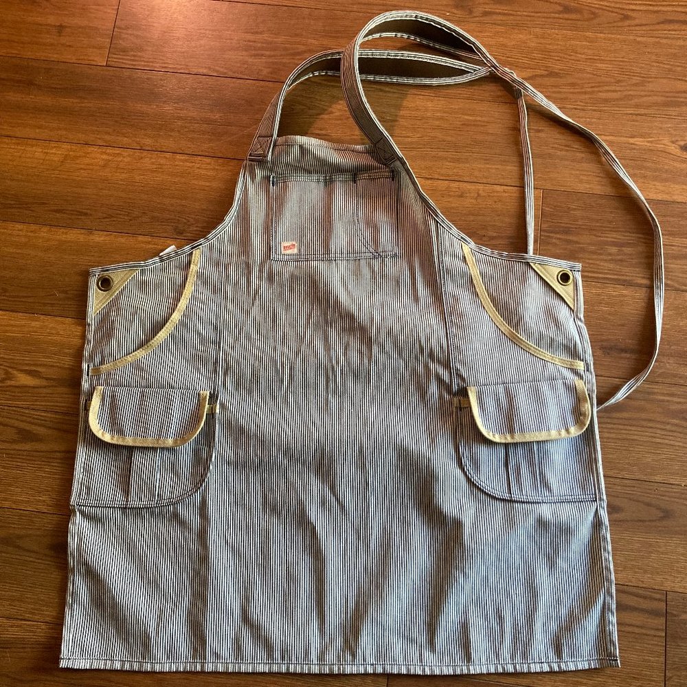 Duluth Trading Company Apron